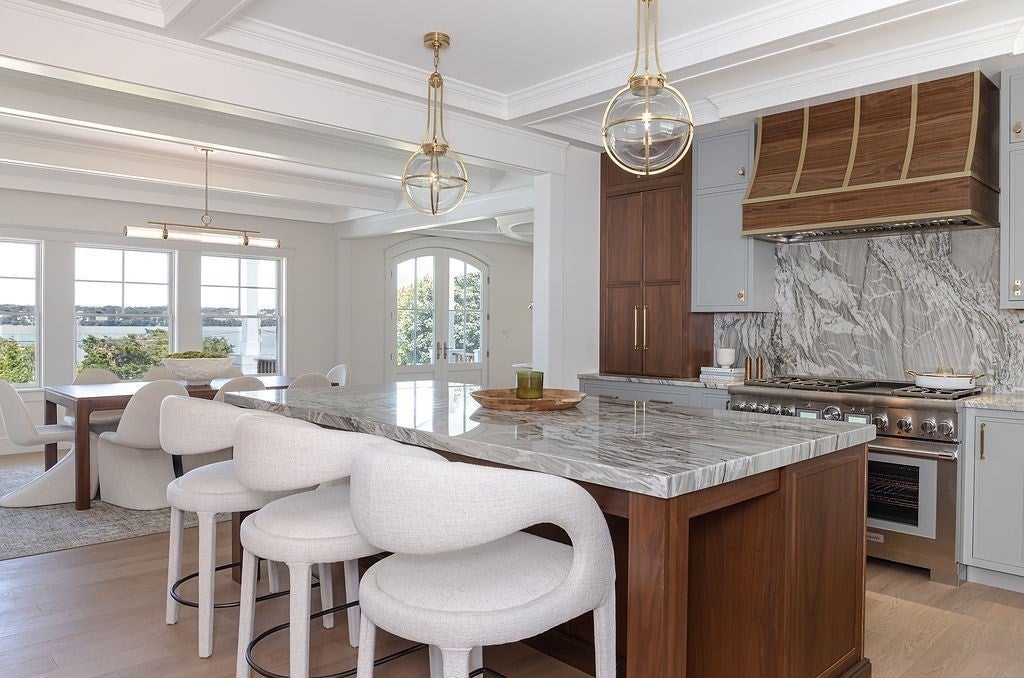 10 High Hill Road, Tiverton, RI, 10 High Hill Road, Tiverton, RI Photo #10