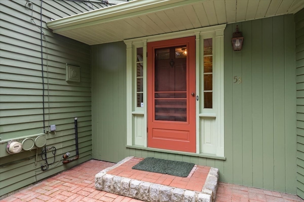 53 Woodland St