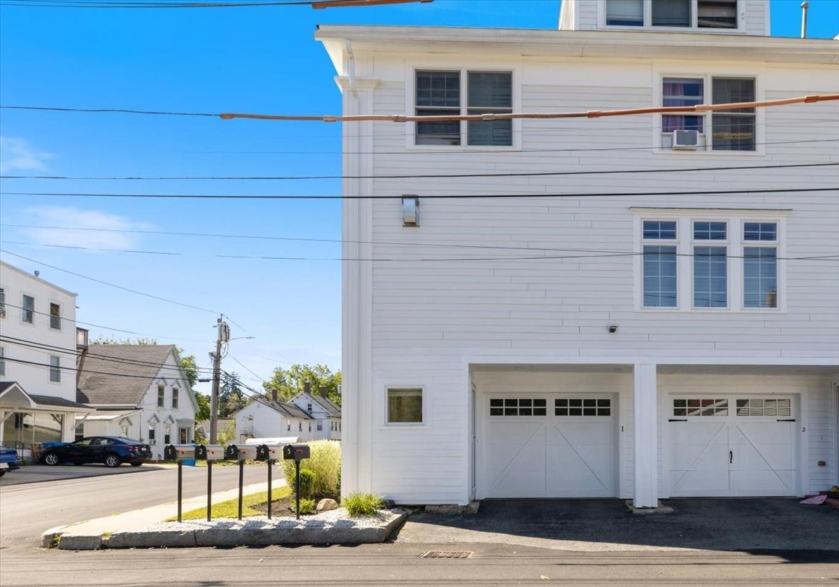 4 Mechanic St 1