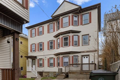 40 Park St Fall River MA 02723