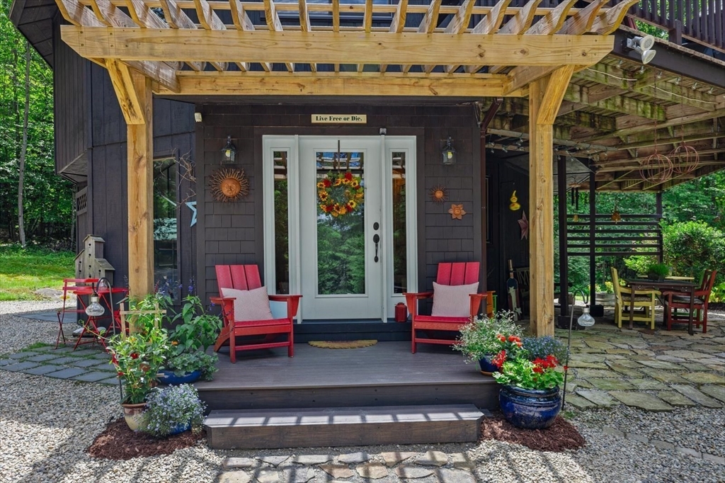 332 Eaton Rd