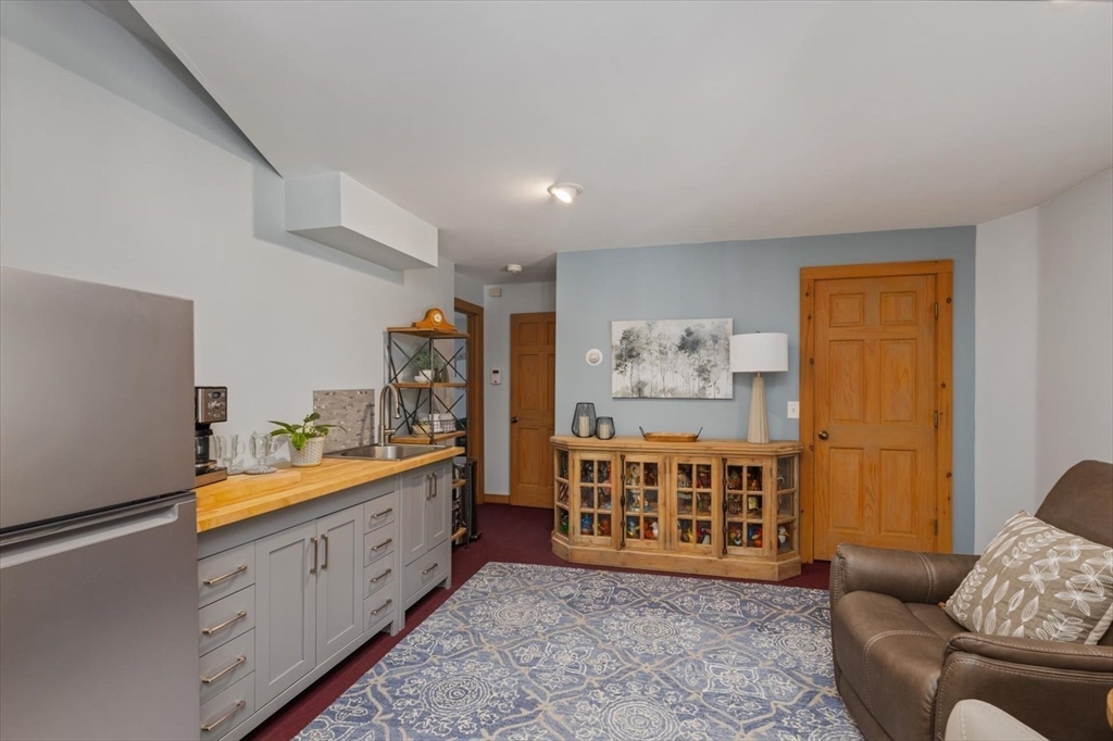 332 Eaton Rd