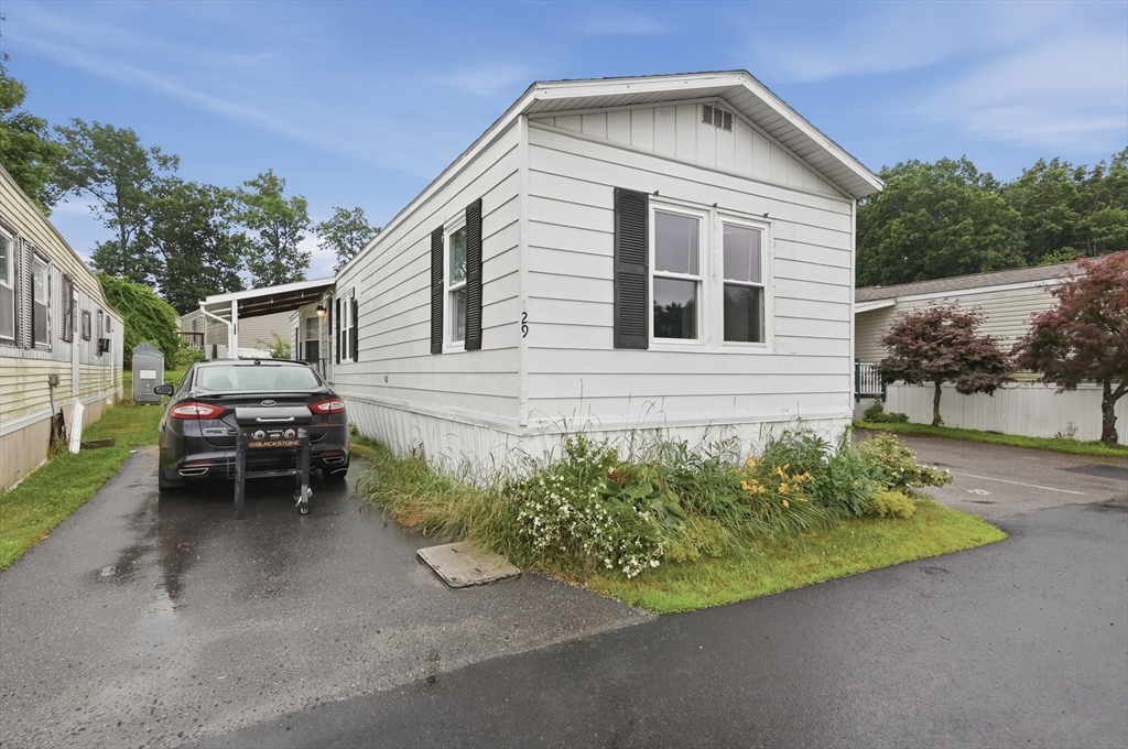 25 Groton School Road 29