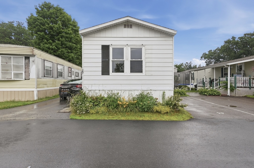 25 Groton School Road 29
