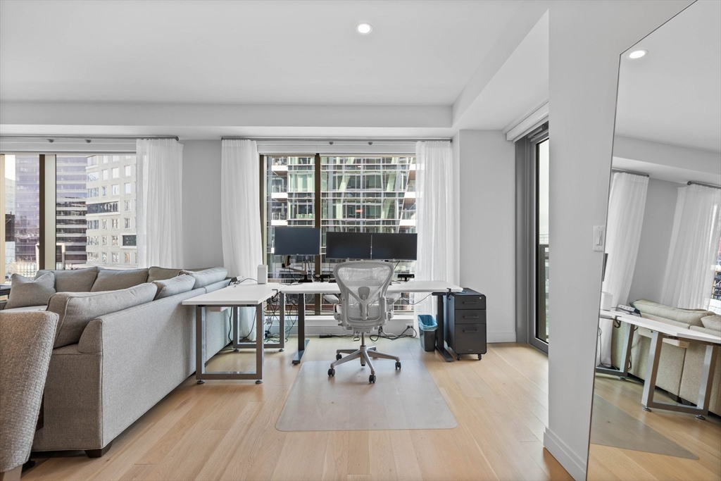 133 Seaport Blvd 620