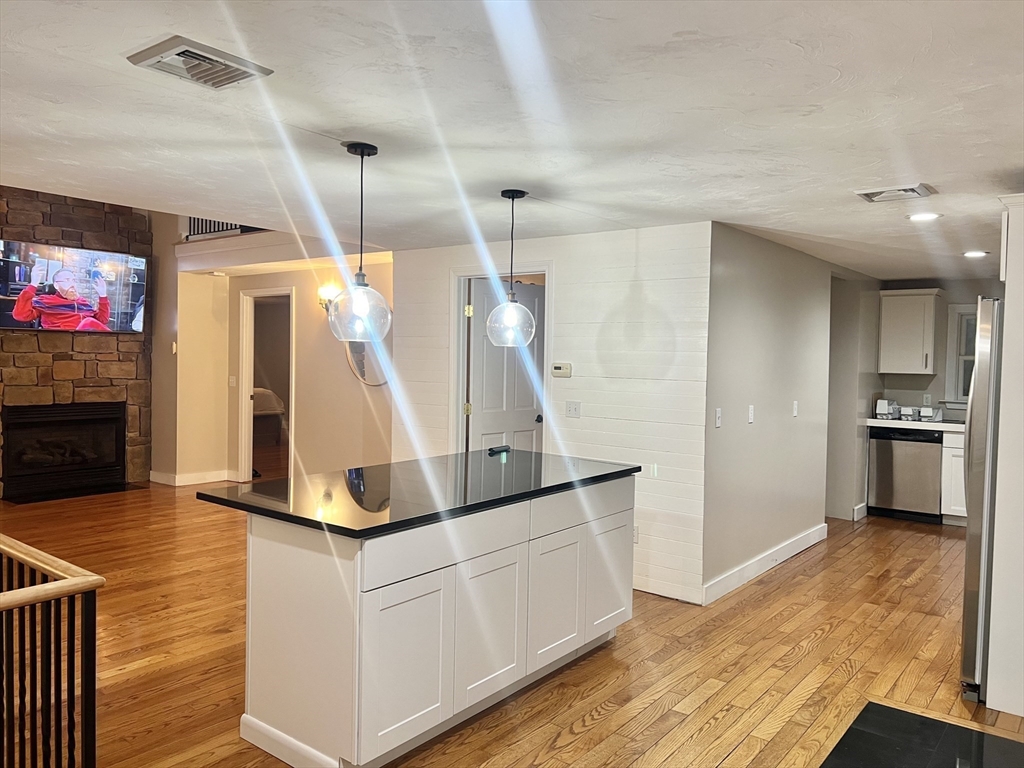 584 Wareham St 1