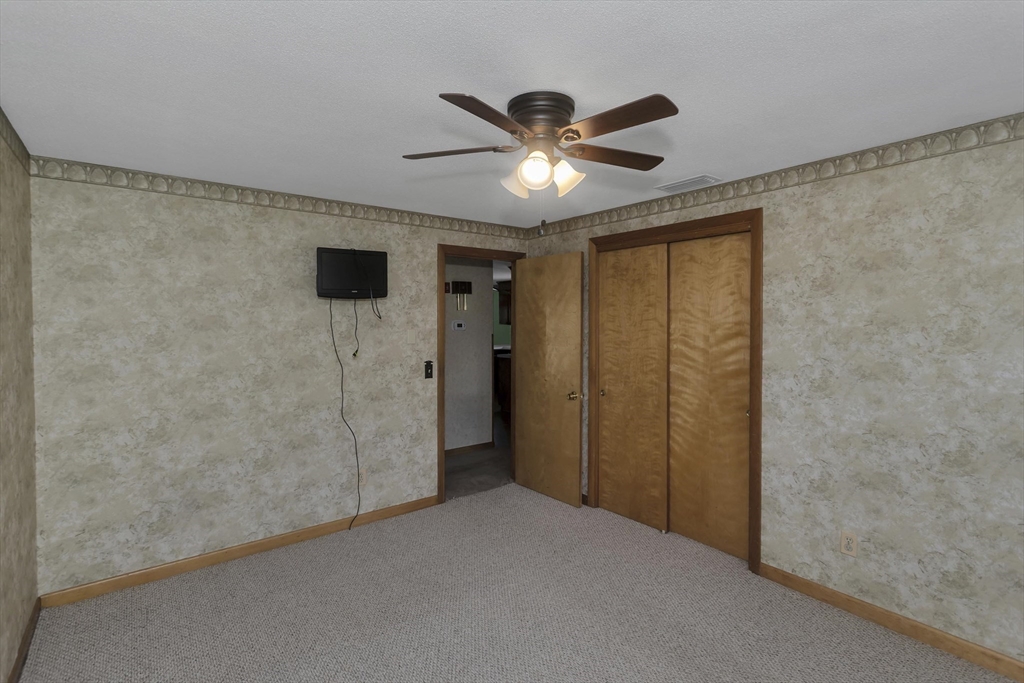 20 Hendom Dr, Agawam, MA, 20 Hendom Dr, Agawam, MA Photo #25