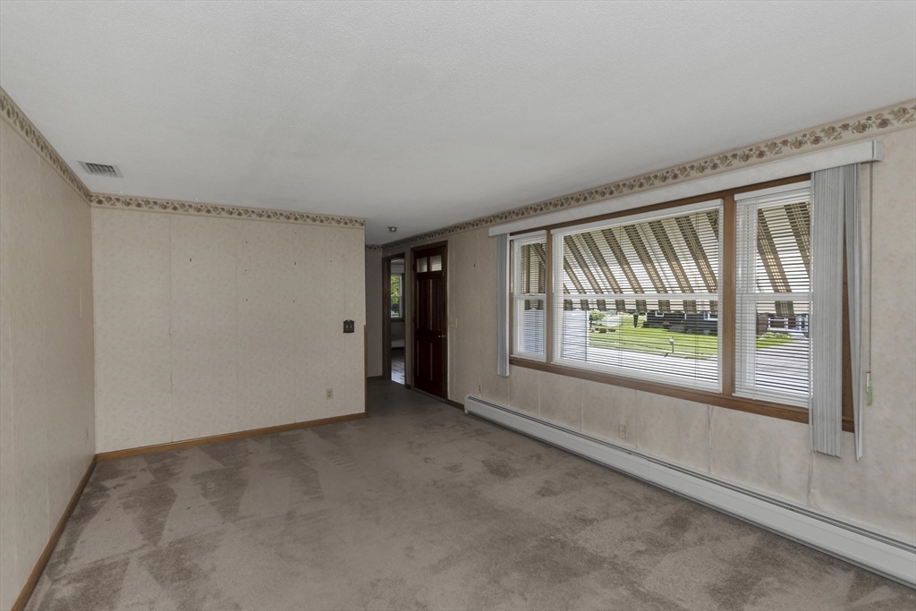 20 Hendom Dr, Agawam, MA, 20 Hendom Dr, Agawam, MA Photo #16