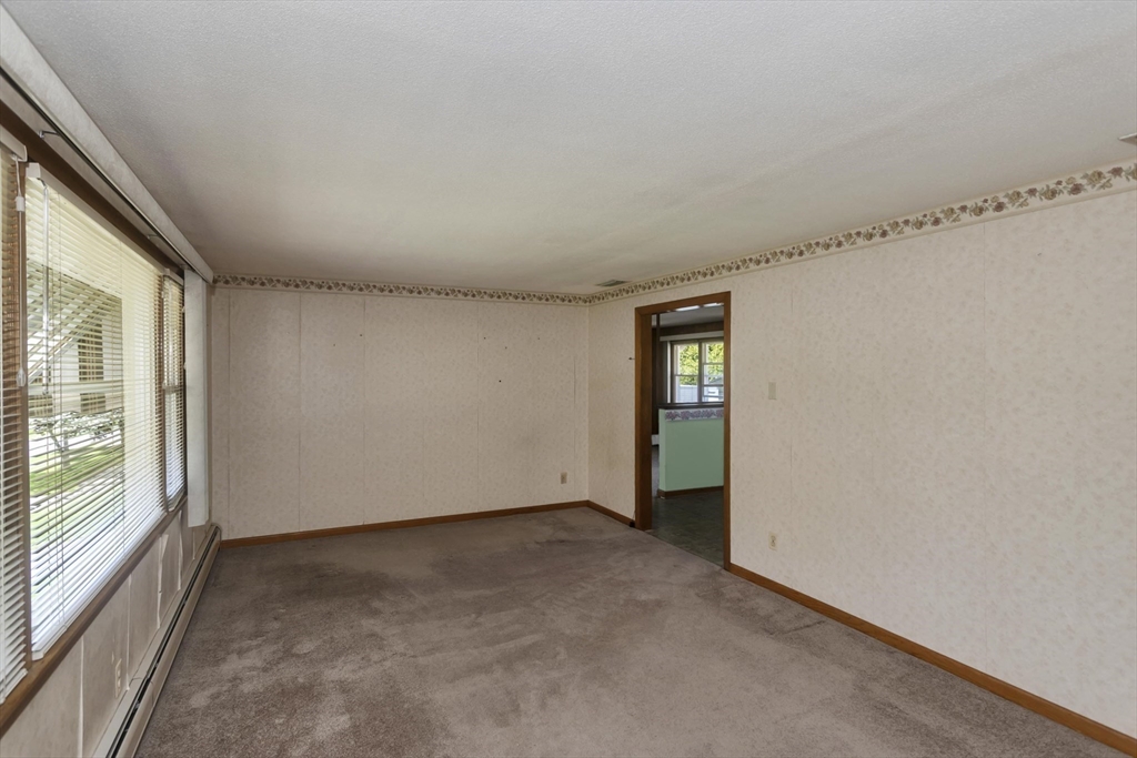 20 Hendom Dr, Agawam, MA, 20 Hendom Dr, Agawam, MA Photo #17