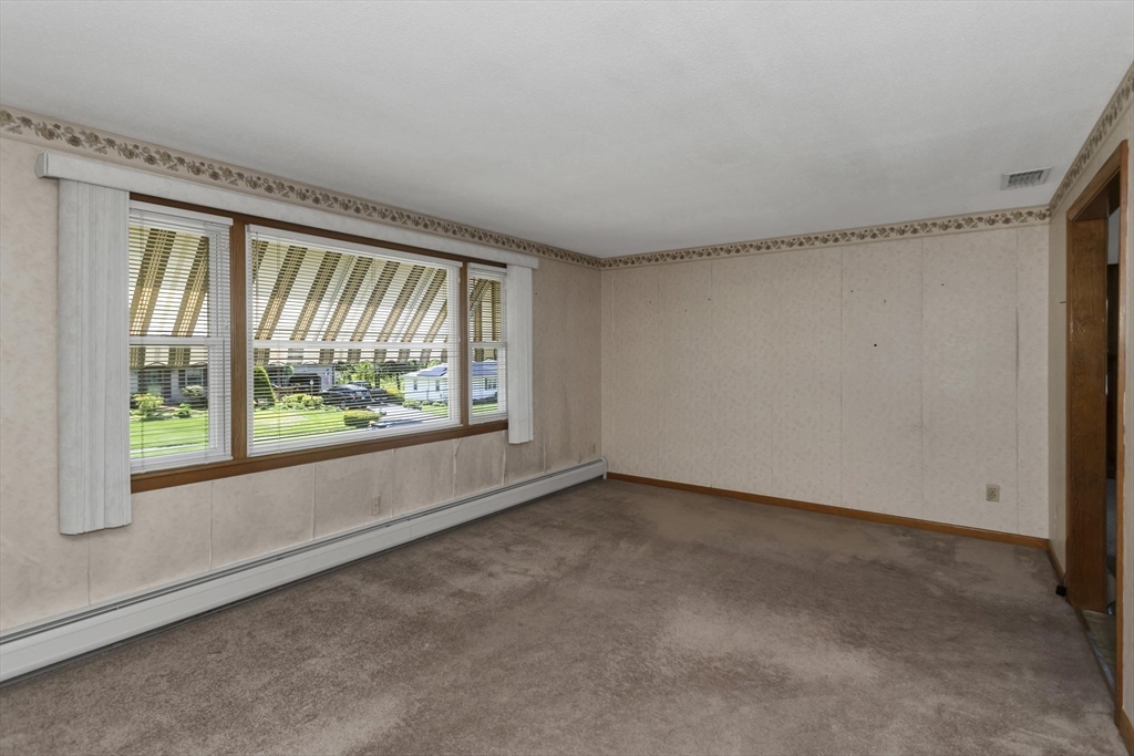 20 Hendom Dr, Agawam, MA, 20 Hendom Dr, Agawam, MA Photo #18
