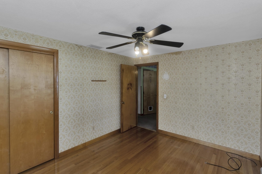 20 Hendom Dr, Agawam, MA, 20 Hendom Dr, Agawam, MA Photo #22
