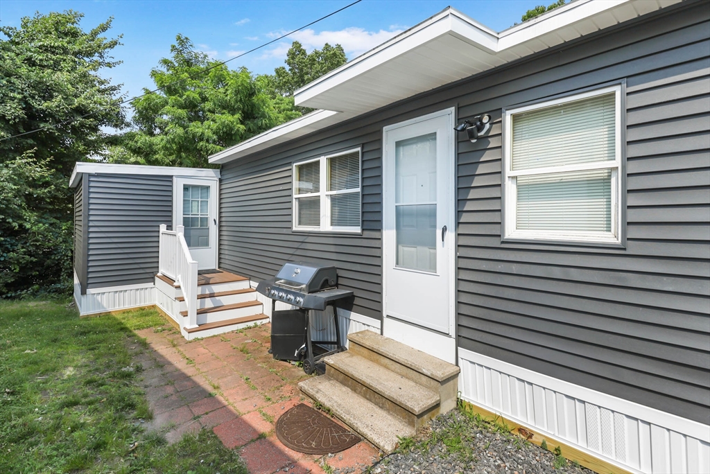 151 Hartford Turnpike 16