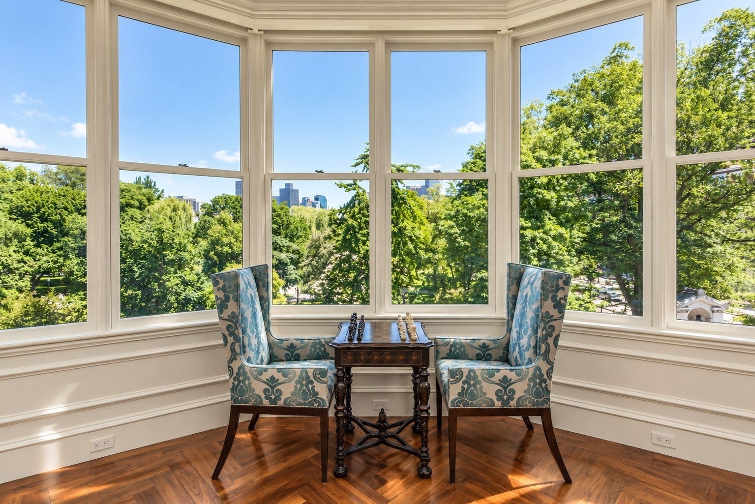 19 Arlington St. 32