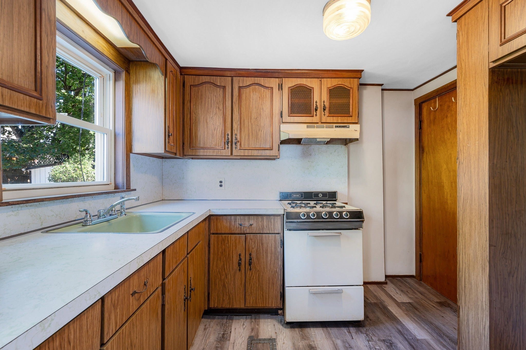 15 Regent Rd, Malden, MA, 15 Regent Rd, Malden, MA Photo #10