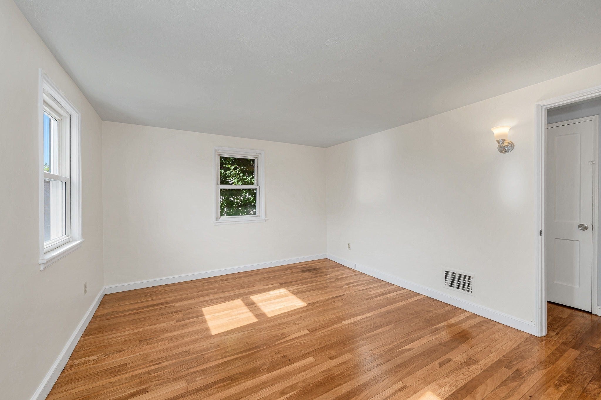 15 Regent Rd, Malden, MA, 15 Regent Rd, Malden, MA Photo #14
