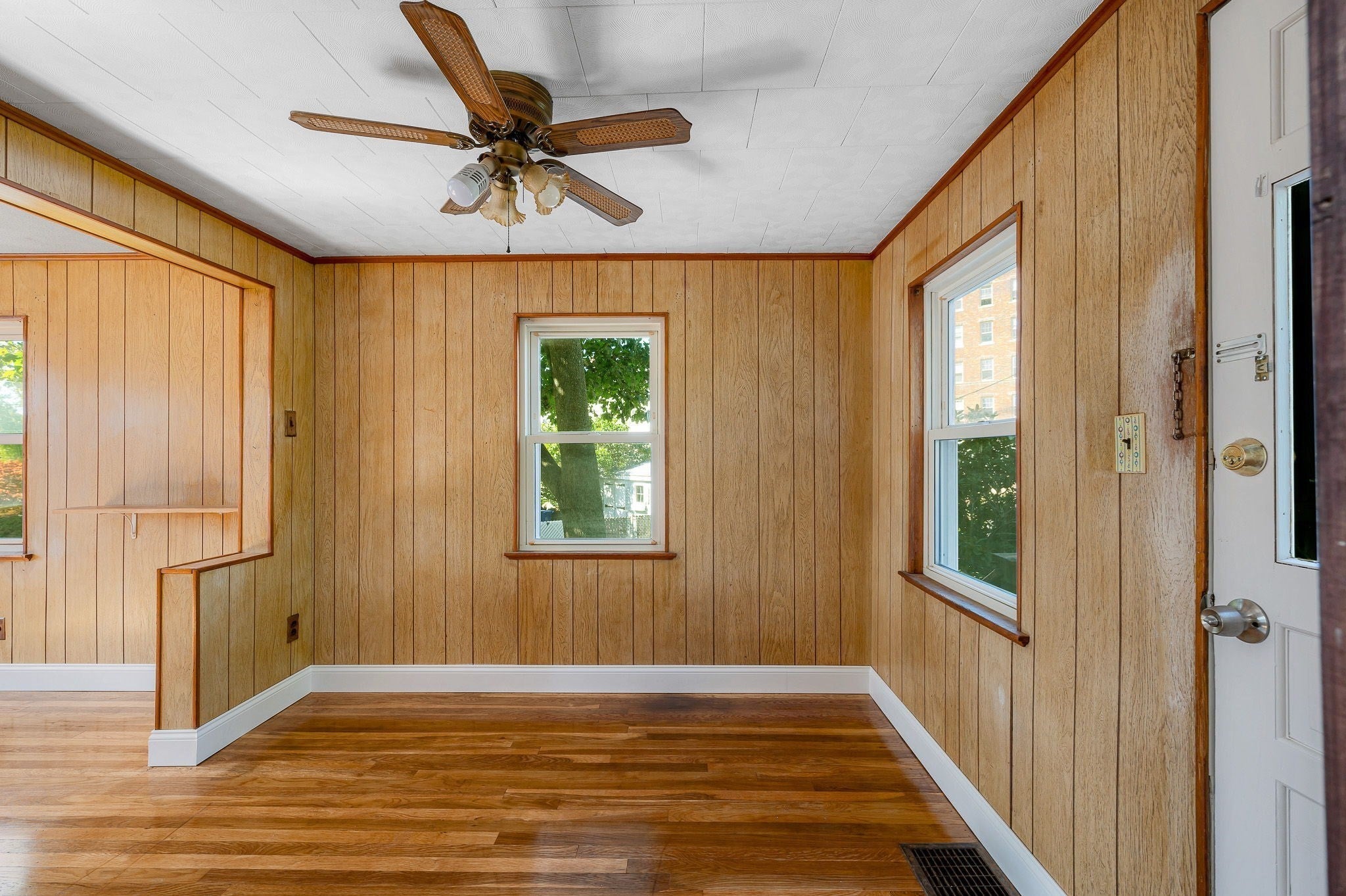 15 Regent Rd, Malden, MA, 15 Regent Rd, Malden, MA Photo #7