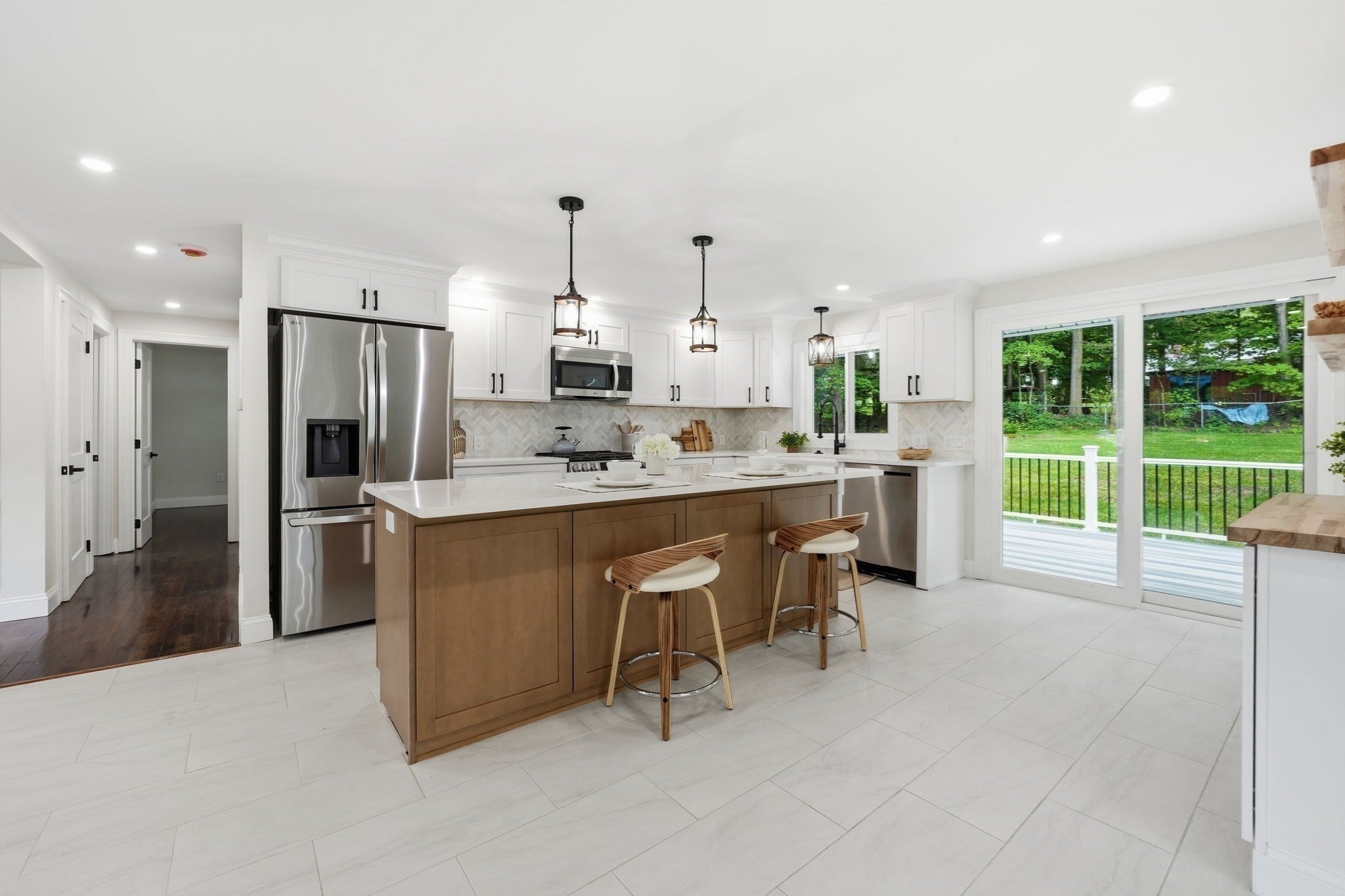 19 Linwood Dr