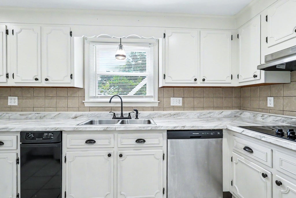 58 Saint Joseph Ave, Fitchburg, MA Photo #9