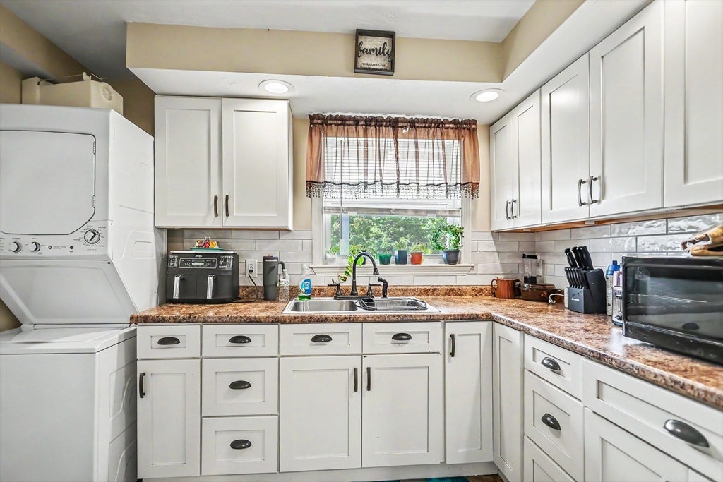 58 Saint Joseph Ave, Fitchburg, MA Photo #27