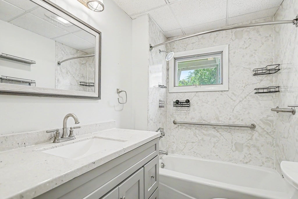 58 Saint Joseph Ave, Fitchburg, MA Photo #15