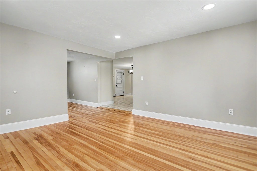 58 Saint Joseph Ave, Fitchburg, MA Photo #5