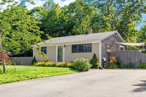 Single Family Residence in Falmouth MA 69 Prince Henry Drive.jpg