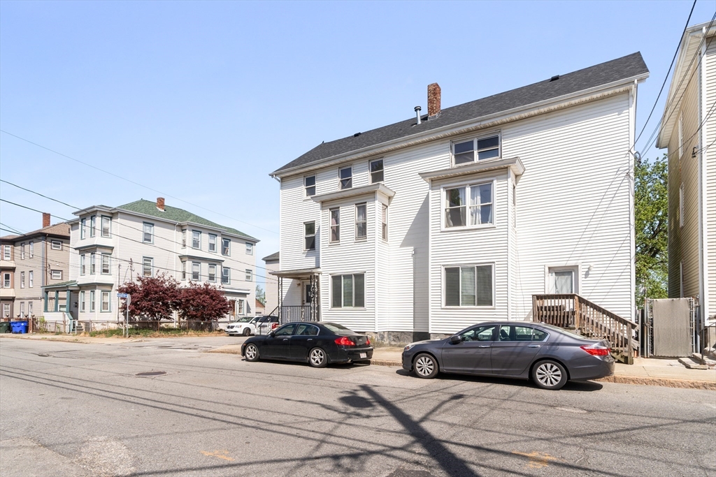 916-922 Rodman St