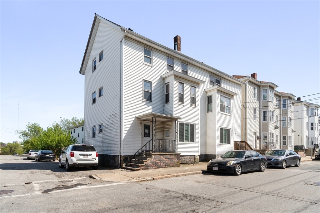 916-922 Rodman St