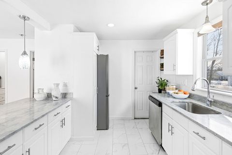 51 Sterling Rd Brockton MA 02301