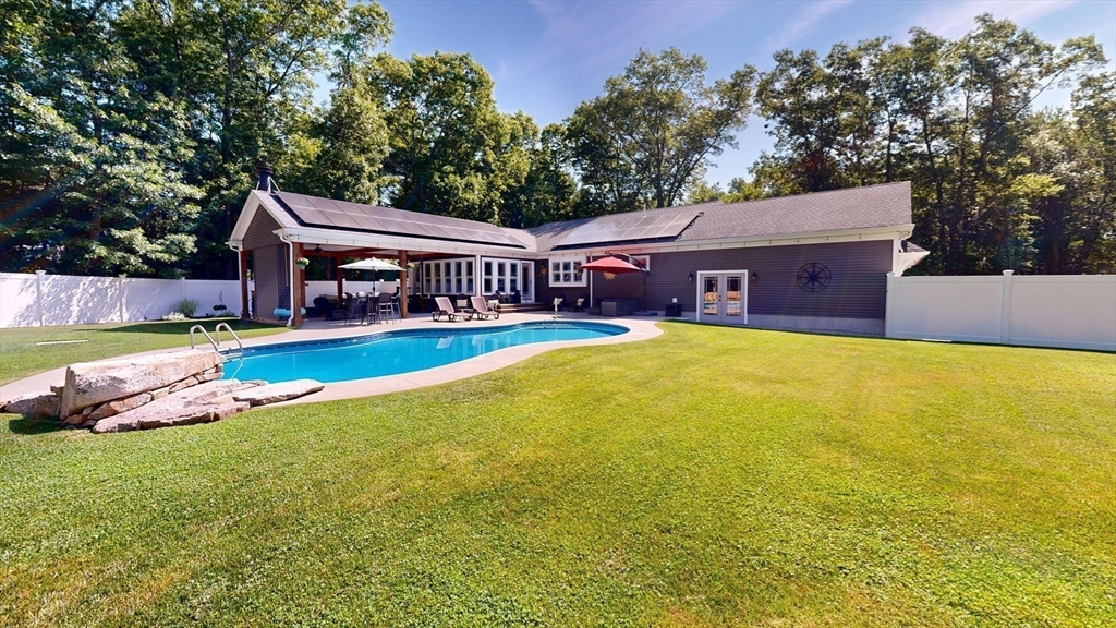 6 Cahoons Ln