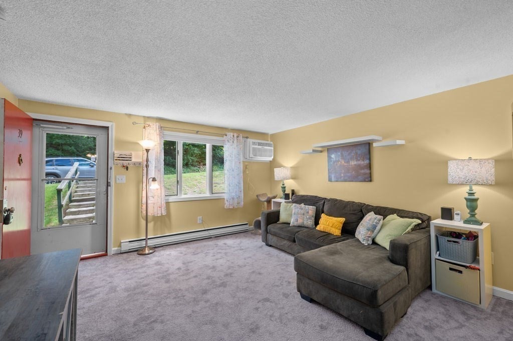 650 Robbins Ave 39