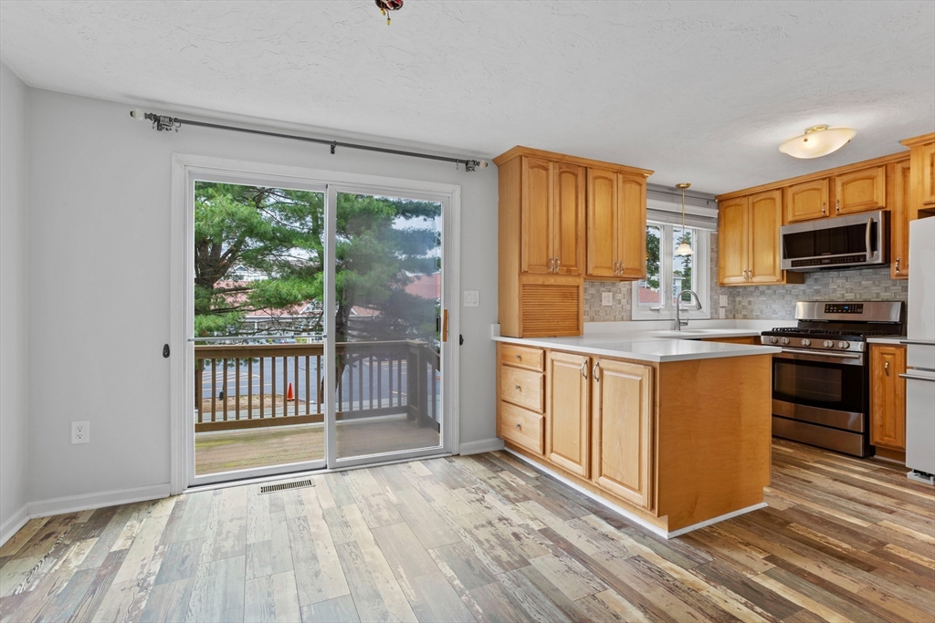116 Turnpike Rd 7