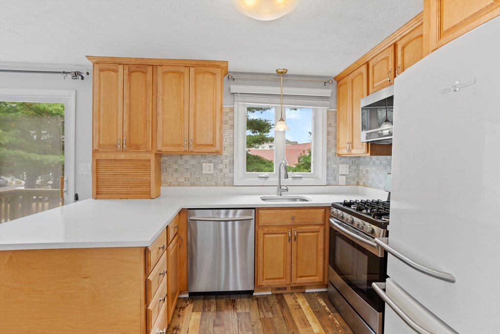 116 Turnpike Rd 7