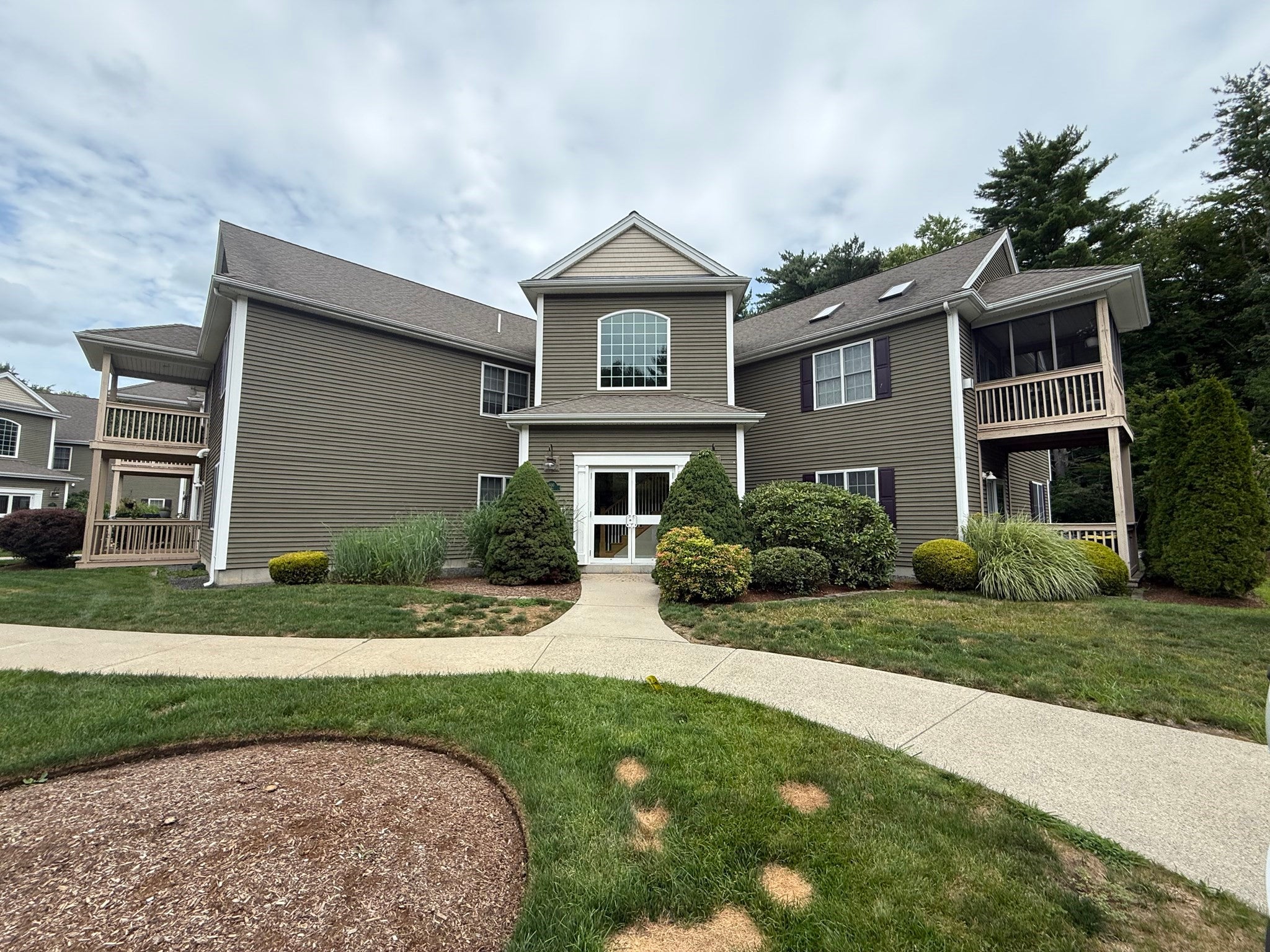 215 Longmeadow Rd #603, Taunton, MA, 215 Longmeadow Rd #603, Taunton, MA Photo #1
