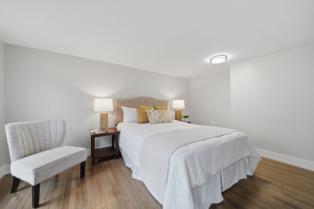 68 Pleasant St #3, Newburyport, MA Photo #15