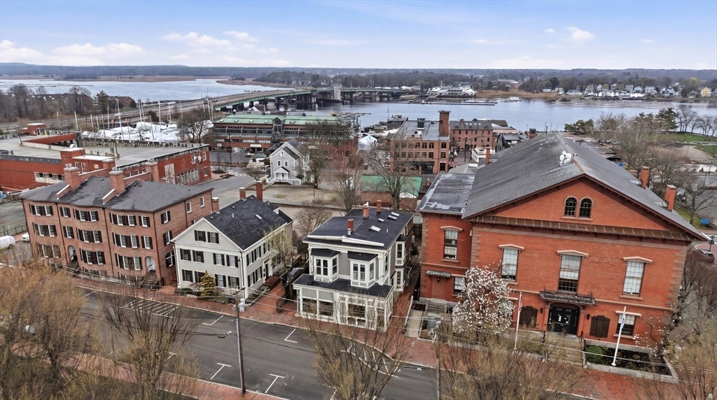 68 Pleasant St #3, Newburyport, MA Photo #21