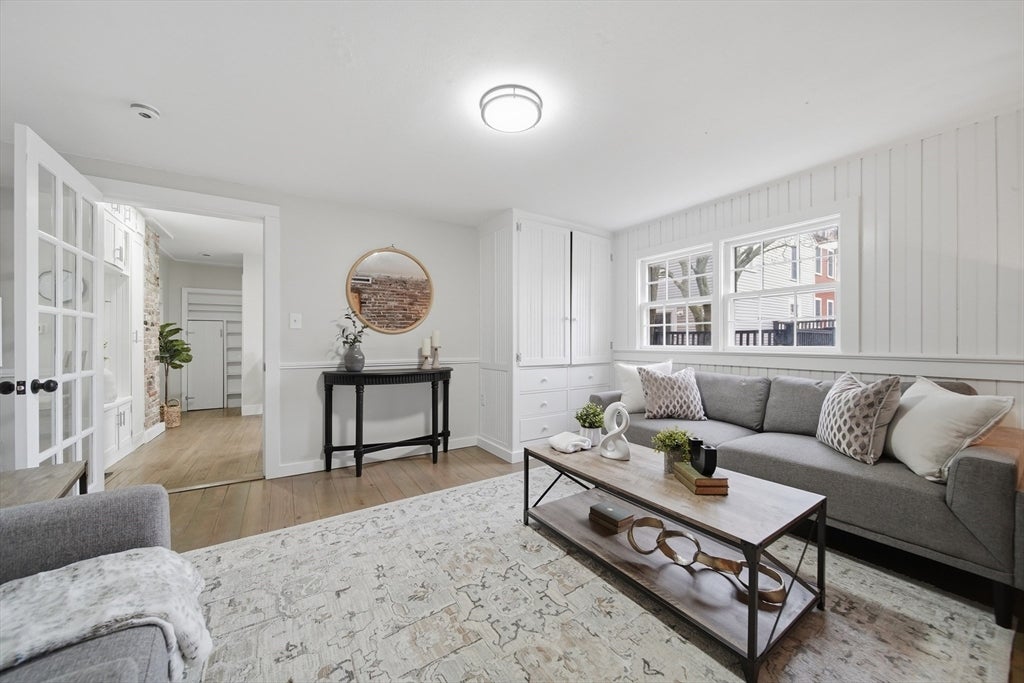 68 Pleasant St #3, Newburyport, MA Photo #10