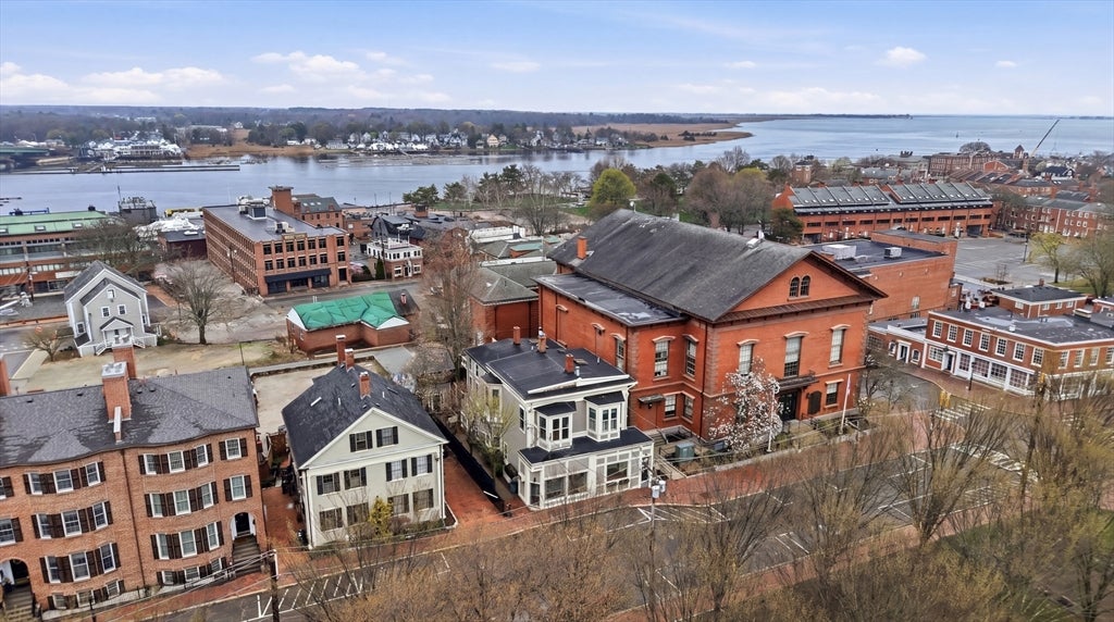 68 Pleasant St #3, Newburyport, MA Photo #22