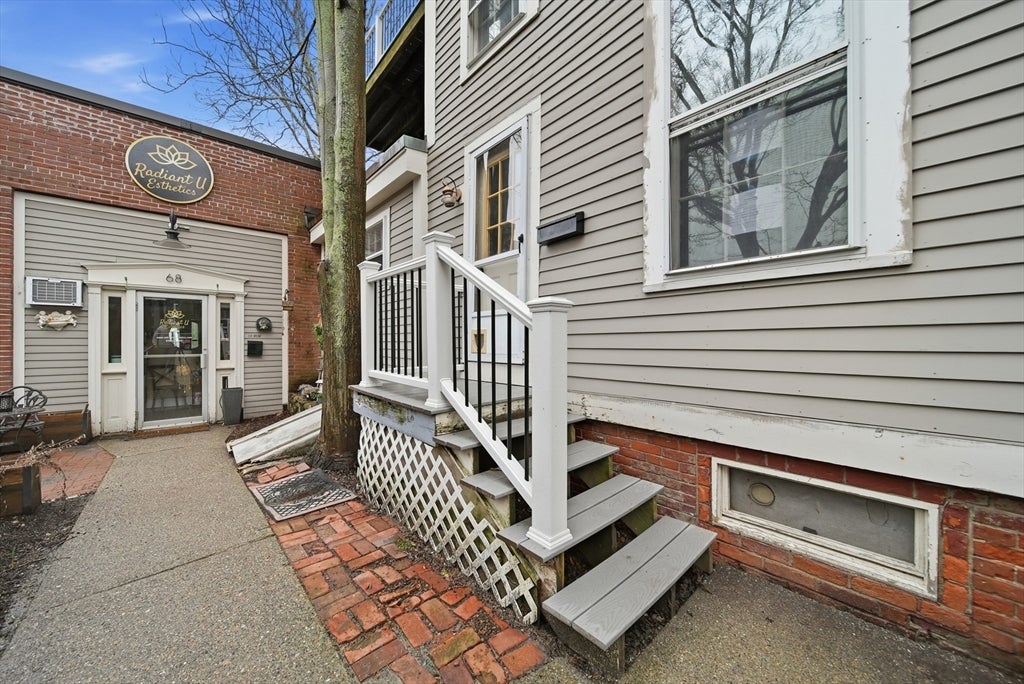 68 Pleasant St #3, Newburyport, MA Photo #19