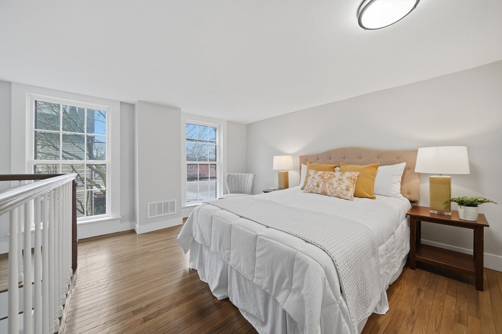 68 Pleasant St #3, Newburyport, MA Photo #14
