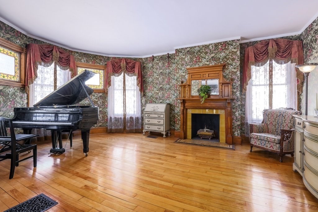 26 Germain St