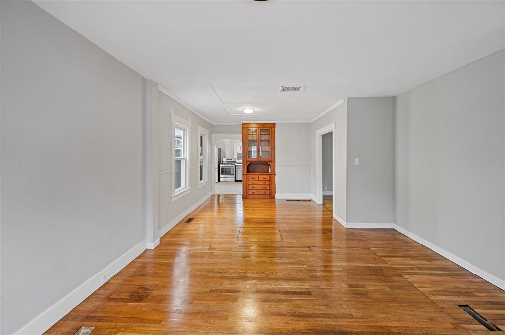 4 Pollard Ave, Lowell, MA, 4 Pollard Ave, Lowell, MA Photo #6