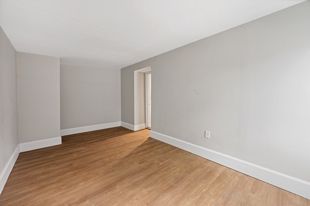 4 Pollard Ave, Lowell, MA, 4 Pollard Ave, Lowell, MA Photo #28