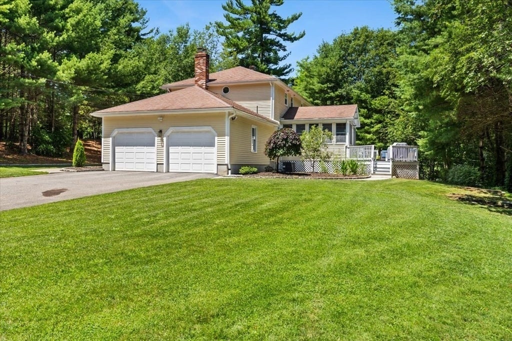 74 Lakeview Rd, Foxboro, MA, 74 Lakeview Rd, Foxboro, MA Photo #2