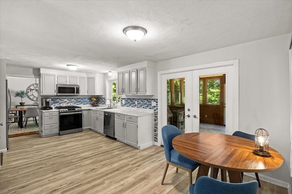 74 Lakeview Rd, Foxboro, MA, 74 Lakeview Rd, Foxboro, MA Photo #11