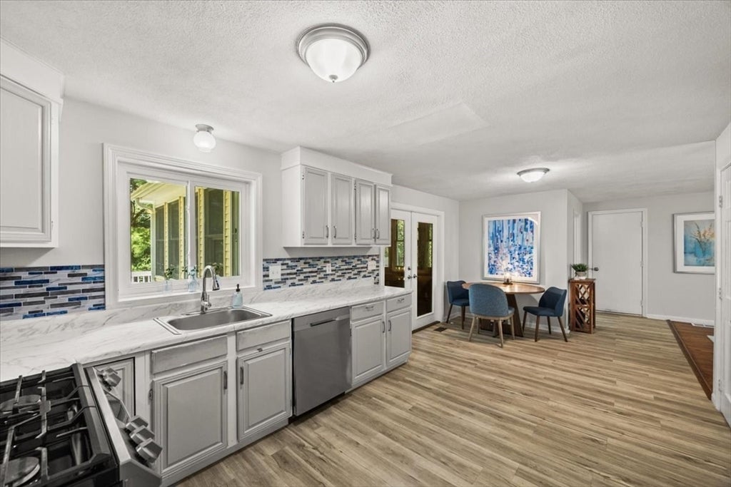 74 Lakeview Rd, Foxboro, MA, 74 Lakeview Rd, Foxboro, MA Photo #10