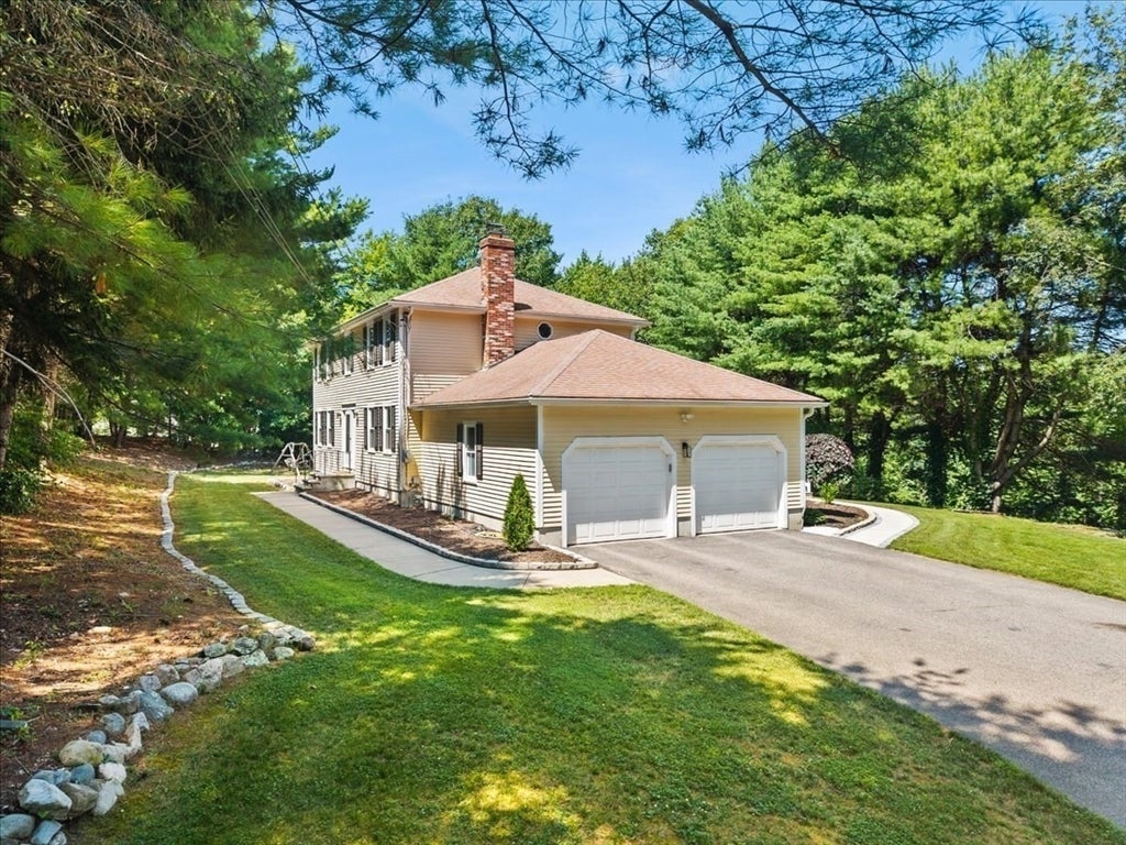 74 Lakeview Rd, Foxboro, MA, 74 Lakeview Rd, Foxboro, MA Photo #4