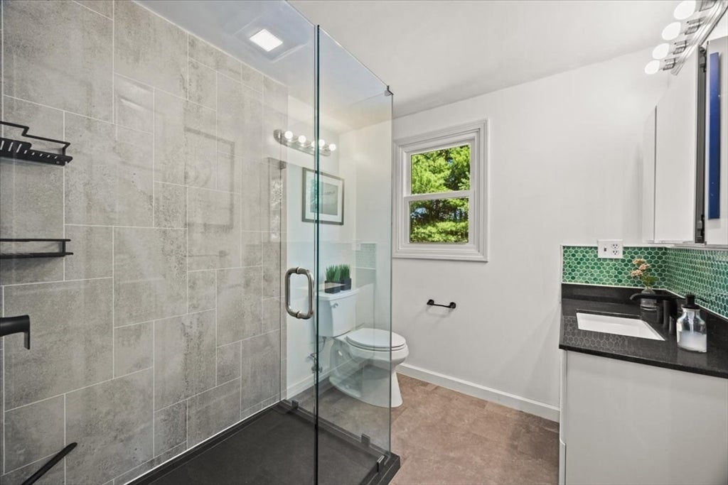 74 Lakeview Rd, Foxboro, MA, 74 Lakeview Rd, Foxboro, MA Photo #24