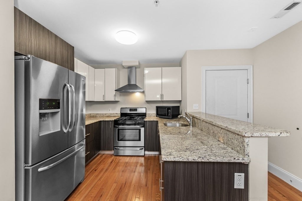 244 Main St 1