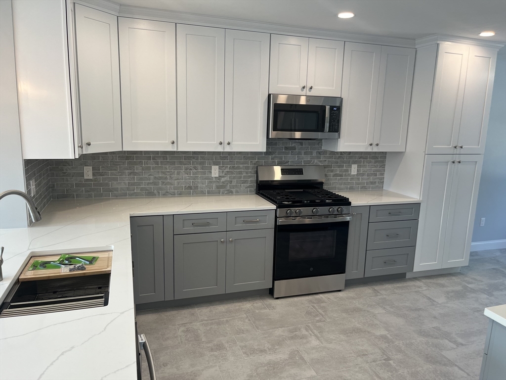 2A Oak Street 2A